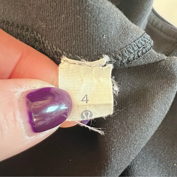 LULULEMON | Black crop legging back ruched slit rare workout yoga legging pant - Picture 3 of 16